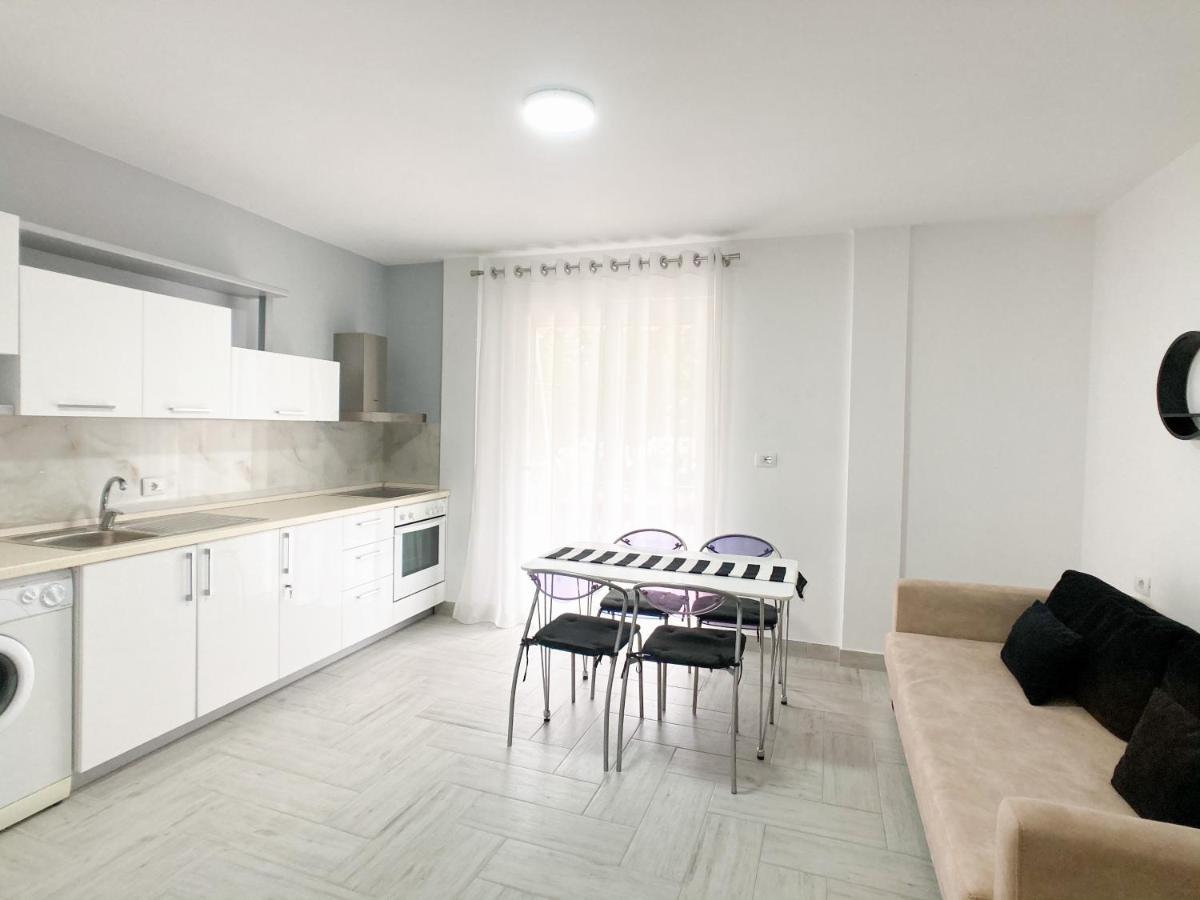Promo Price September - Home By The Sea 1 Min From The Beach Голем Экстерьер фото
